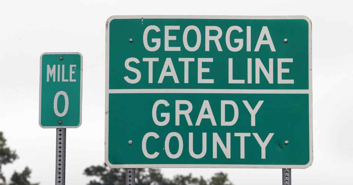 The Georgia State Line in Grady County.